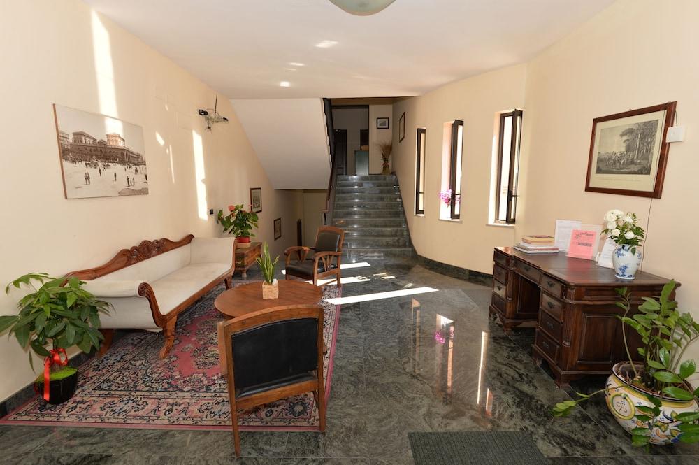 Miramare Residence Pozzuoli Bagian luar foto