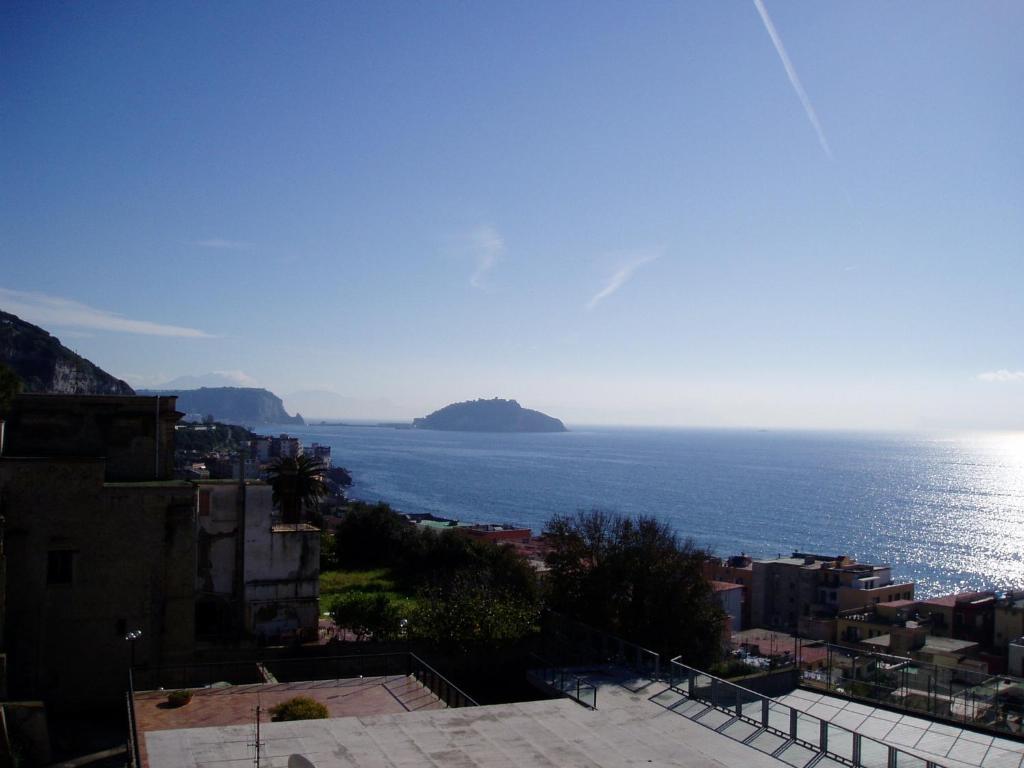 Miramare Residence Pozzuoli Bagian luar foto