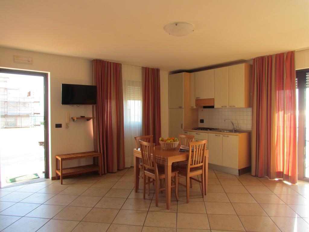 Miramare Residence Pozzuoli Bagian luar foto